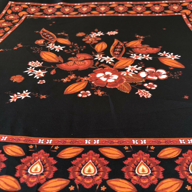 Cetim Scarf 